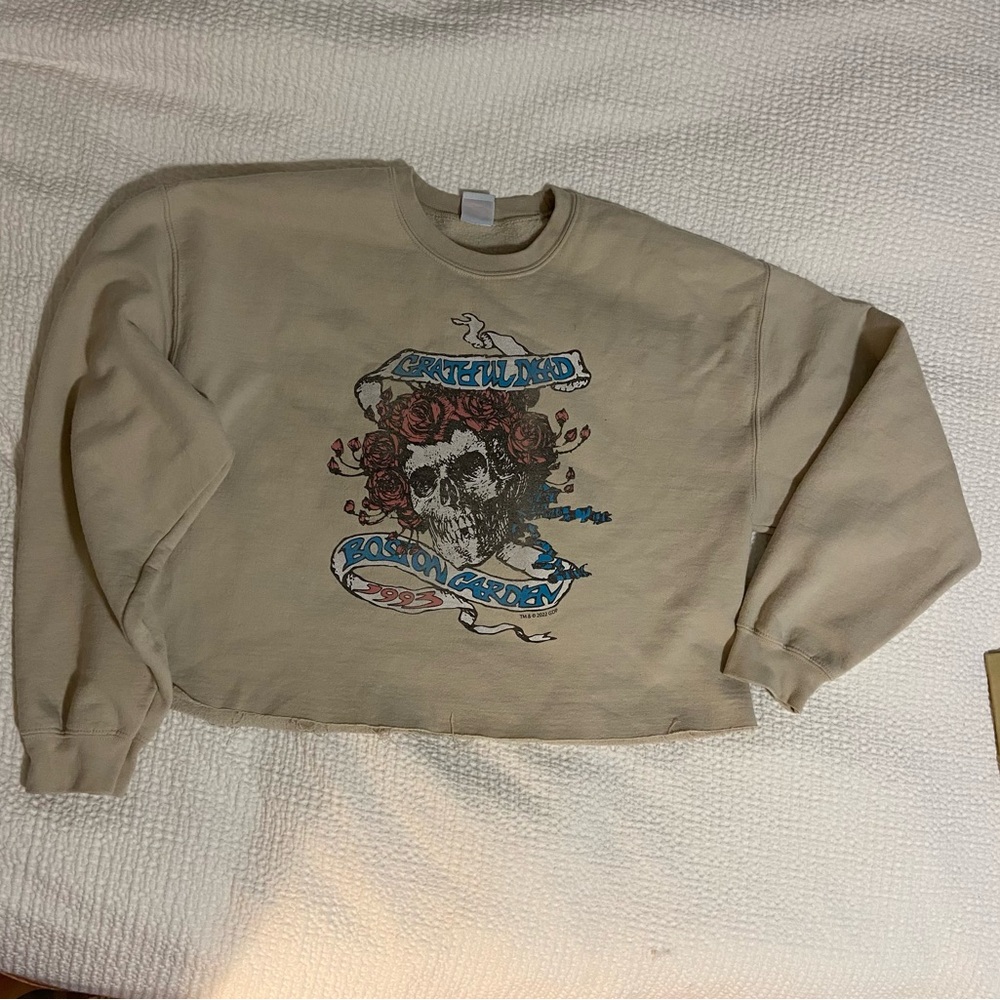 Junk Food Clothing Grateful Dead Beige Graphic Crewneck Sweater